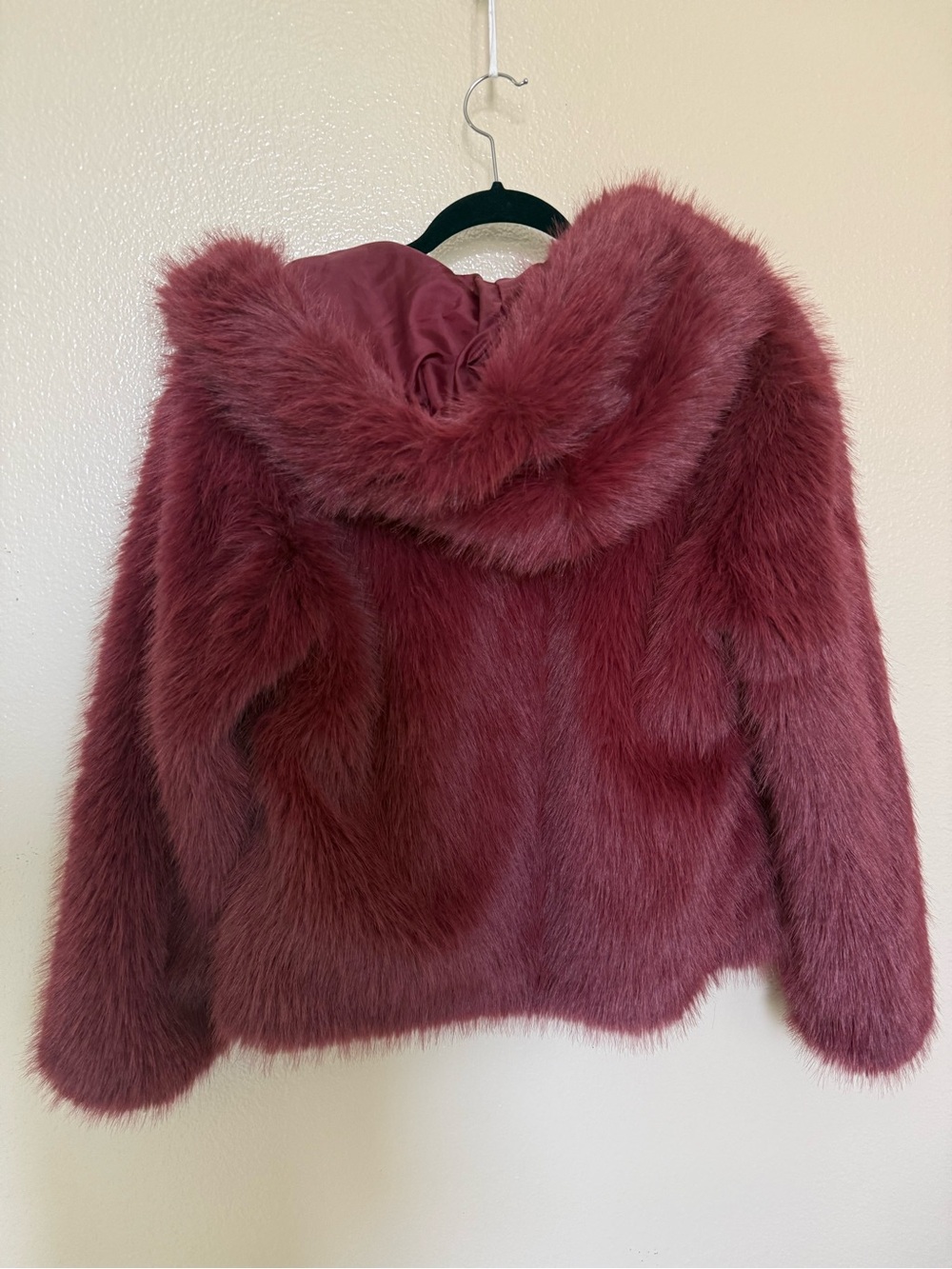 Wild Fable Burgundy Faux Fur Jacket S Y2K Mob Wife Glam Plush Coat - Picture 7 of 10